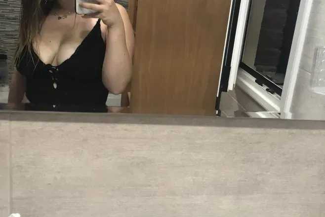 OnlyFans cuenta luciaviajera98 header 2