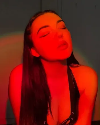 OnlyFans cuenta rosepillowxx avatar 1
