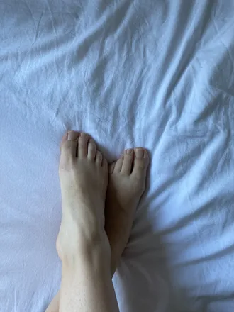 OnlyFans cuenta thefeettwins1 header 2