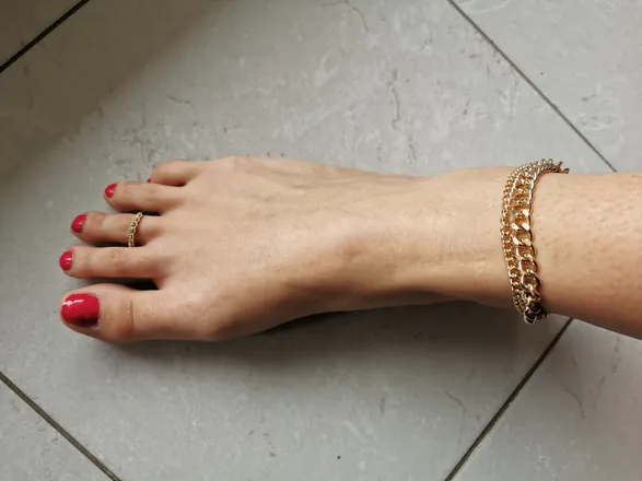 OnlyFans cuenta katyfeetlove header 2