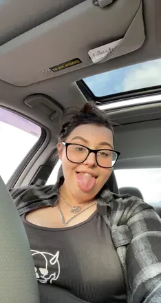 OnlyFans account  metlbby avatar 1