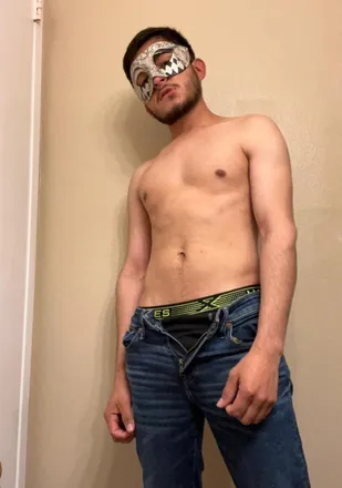 OnlyFans account  liams23 header 2