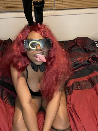 OnlyFans cuenta luckycharm.e avatar 1