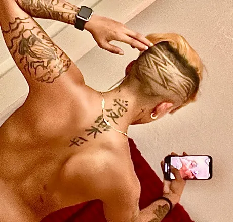OnlyFans cuenta alexm26 header 2