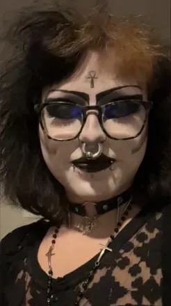 OnlyFans cuenta embalming avatar 1