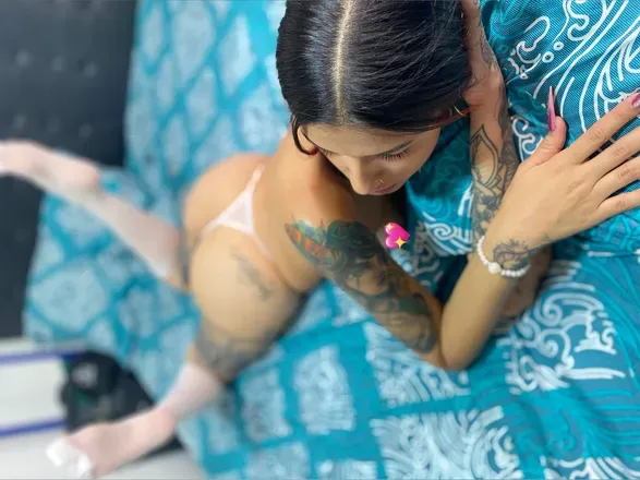 OnlyFans account  dulcemarianis header 2
