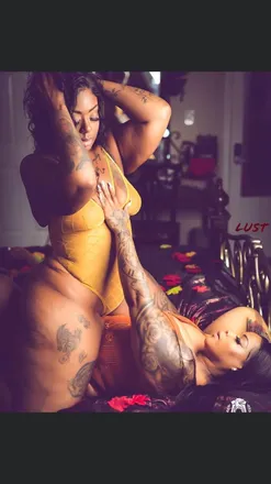 OnlyFans cuenta miniquinn header 2