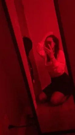 OnlyFans cuenta holly.strawberry header 2