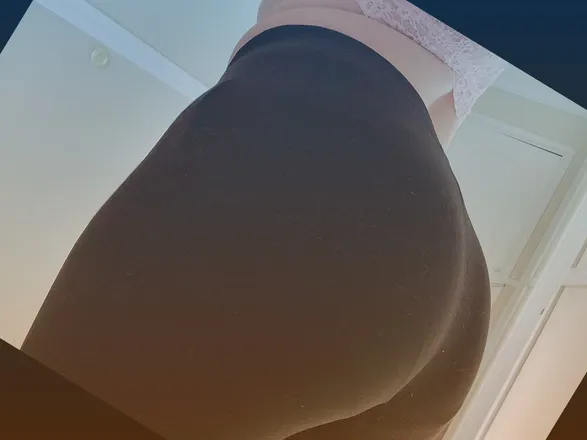 OnlyFans cuenta masquedmommy header 2
