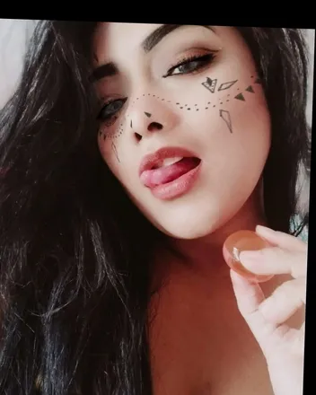 OnlyFans cuenta vanessa1925 header 2