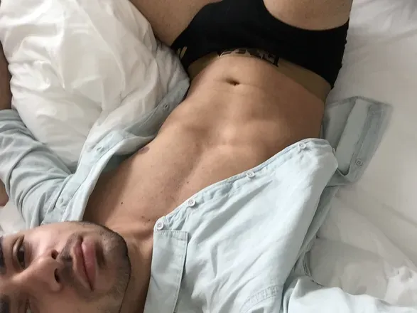 OnlyFans account  dyl4n avatar 1