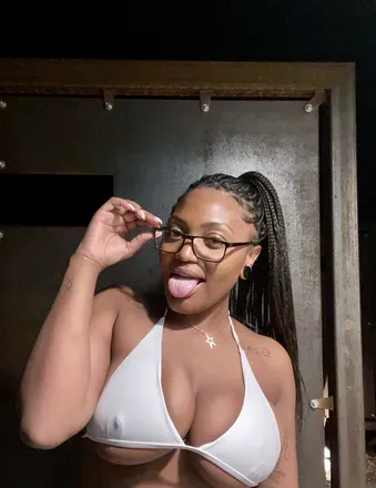 OnlyFans cuenta someonesaidtits avatar 1