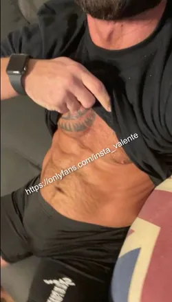 OnlyFans cuenta insta_valente header 2