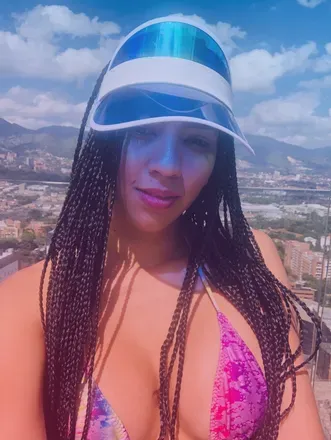OnlyFans cuenta zaradecruz avatar 1