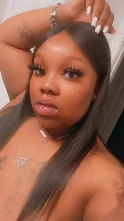 OnlyFans account  meloncoconut avatar 1