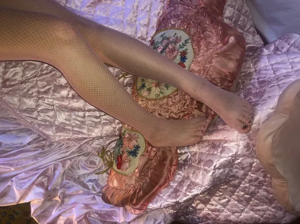 OnlyFans cuenta artsyfeetfeeder header 2
