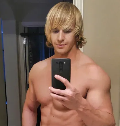 OnlyFans account  cameronfosterx avatar 1