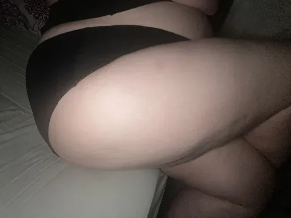 OnlyFans cuenta curvyknickers header 2