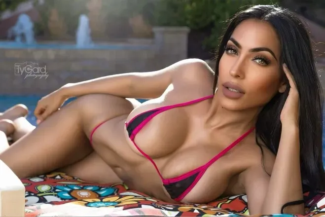OnlyFans cuenta gloriafriedley header 2