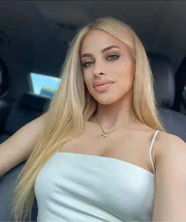 OnlyFans cuenta selenavoss avatar 1