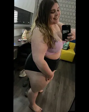 OnlyFans cuenta thethickumslilith avatar 1