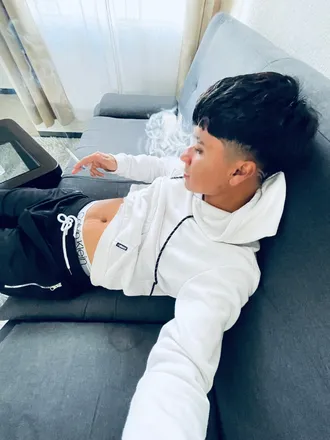 OnlyFans cuenta tuflaquito header 2