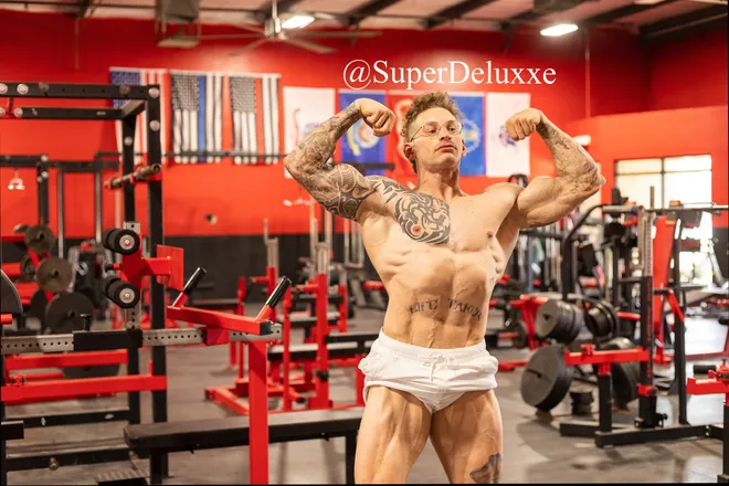 OnlyFans cuenta superdeluxxe header 2