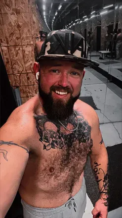 OnlyFans account  macdaddy518 avatar 1
