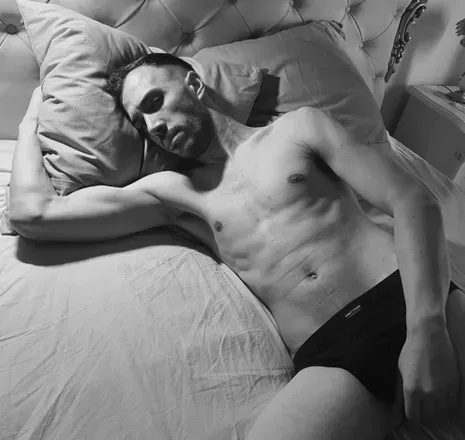 OnlyFans cuenta liccardorosario_real header 2