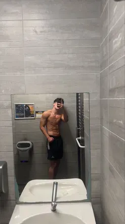 OnlyFans account  williamhots header 2