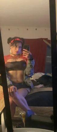 OnlyFans cuenta elle-p avatar 1