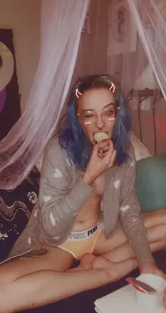 OnlyFans cuenta littlesnowflake21 avatar 1