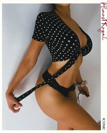 OnlyFans account  who_is_this_girl avatar 1