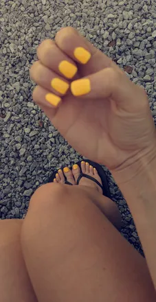 OnlyFans cuenta yourstrulyviv header 2