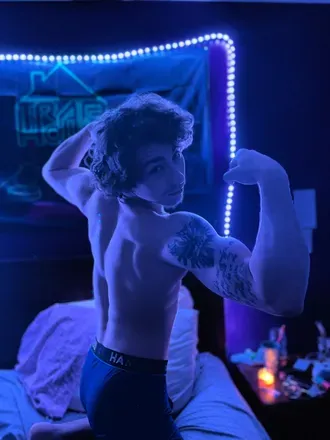 OnlyFans cuenta isaiahm1228 header 2