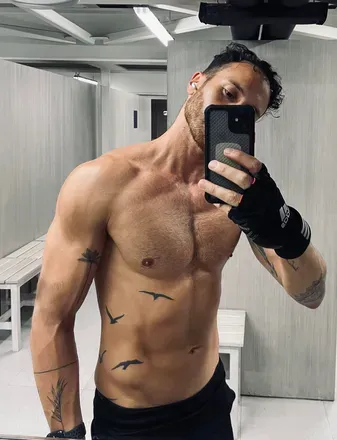 OnlyFans cuenta crisxyoga avatar 1