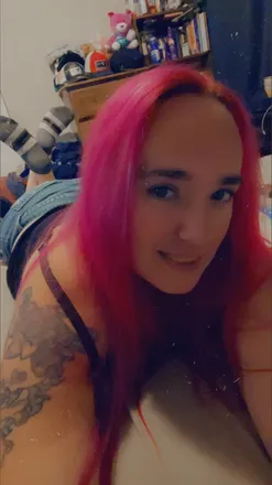 OnlyFans cuenta mrsmommynextdoor0214 header 2