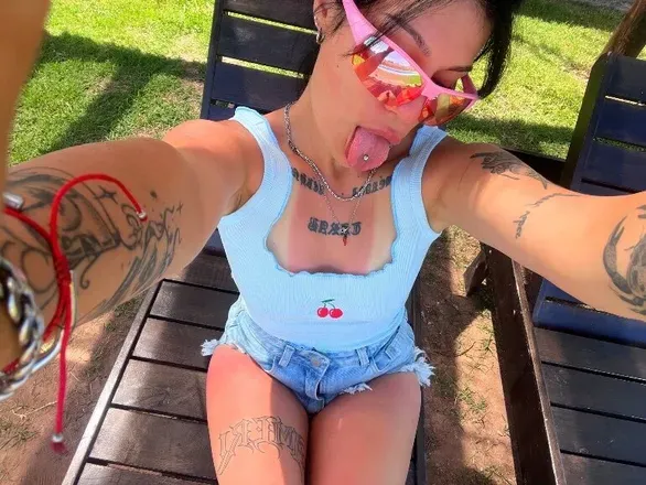 OnlyFans account  miiranda avatar 1