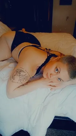 OnlyFans cuenta bunnychks99 header 2