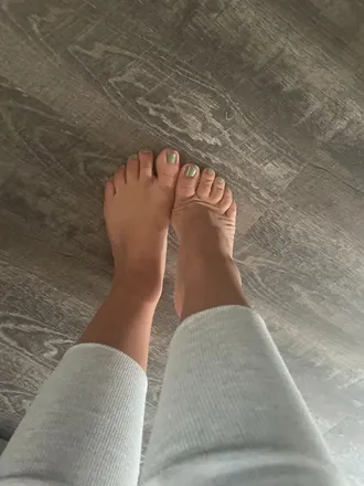 OnlyFans cuenta cutetoes2 header 2