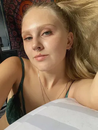 OnlyFans account  lilyrader avatar 1