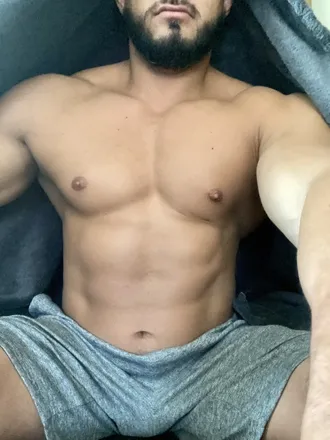 OnlyFans cuenta latinmuscless header 2