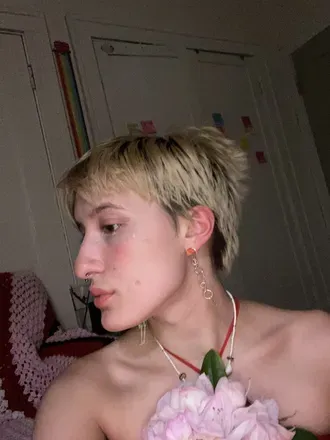 OnlyFans cuenta strawberrieaphrodite avatar 1