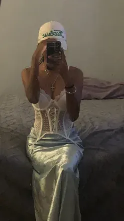 OnlyFans cuenta clara-bella avatar 1