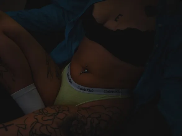 OnlyFans cuenta peoplepleaseer header 2