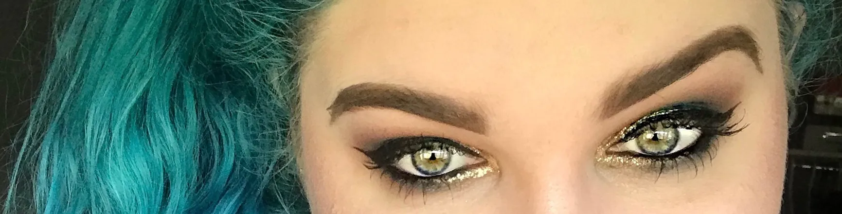 OnlyFans account  hezzybee header 2