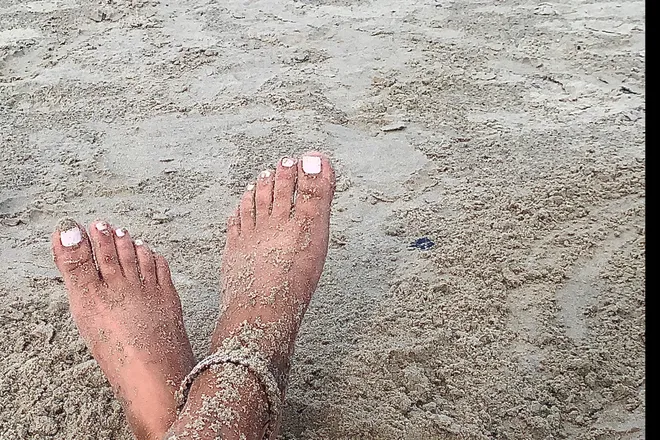 OnlyFans cuenta barefoottprincess header 2