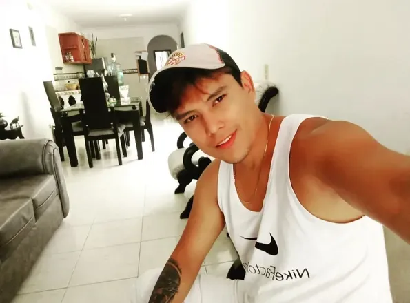 OnlyFans cuenta yulldoval avatar 1