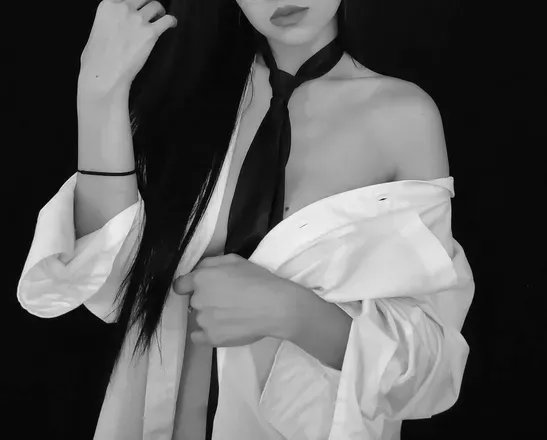 OnlyFans account  monafoxy header 2