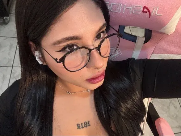 OnlyFans cuenta anne_wong avatar 1